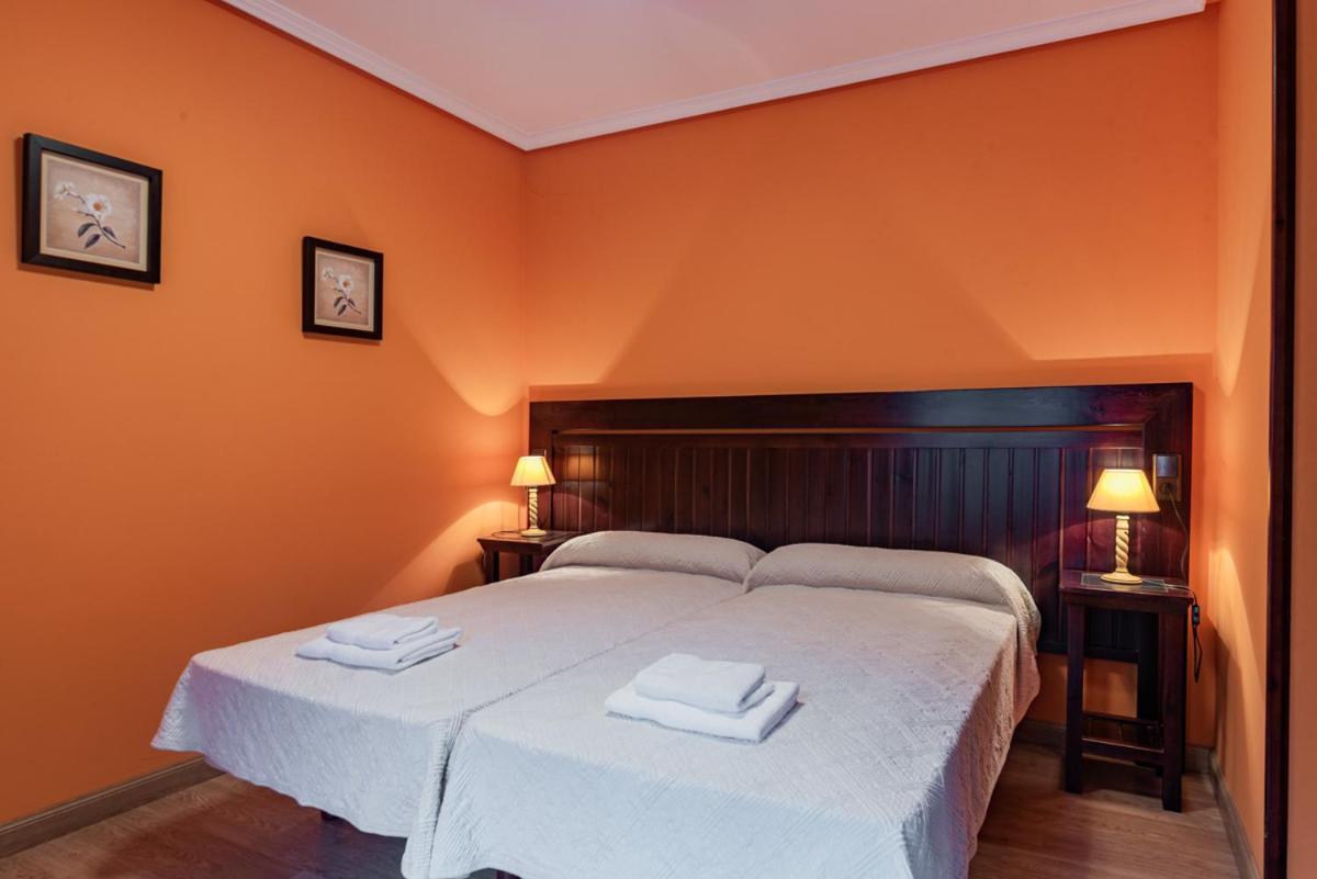 Hotel Y Apartamentos La Lonja Onís Εξωτερικό φωτογραφία
