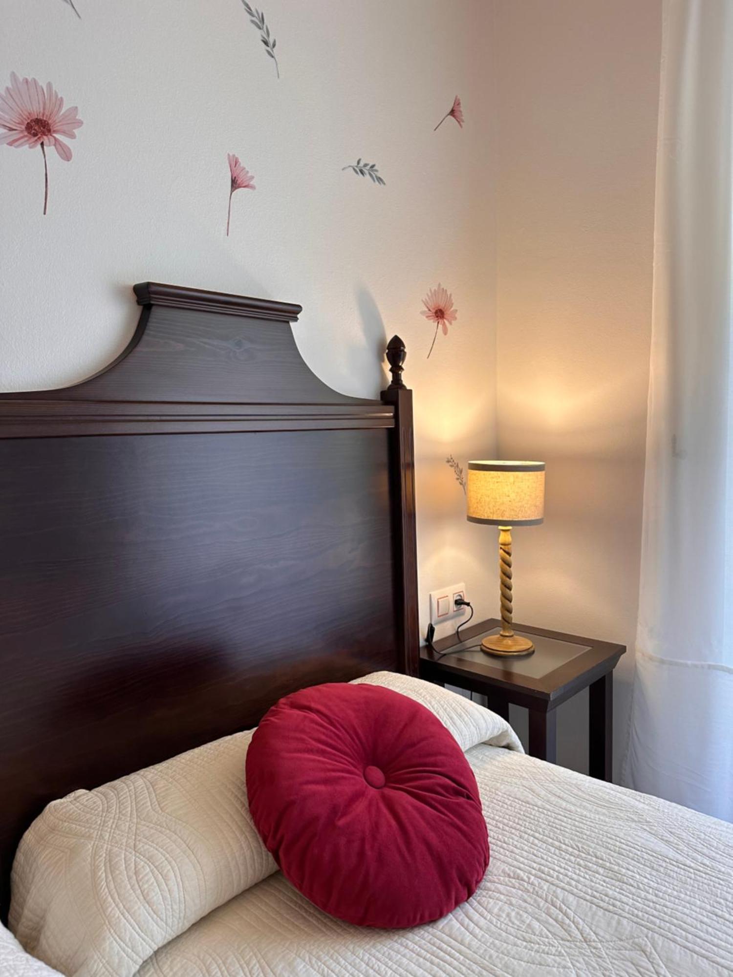 Hotel Y Apartamentos La Lonja Onís Εξωτερικό φωτογραφία